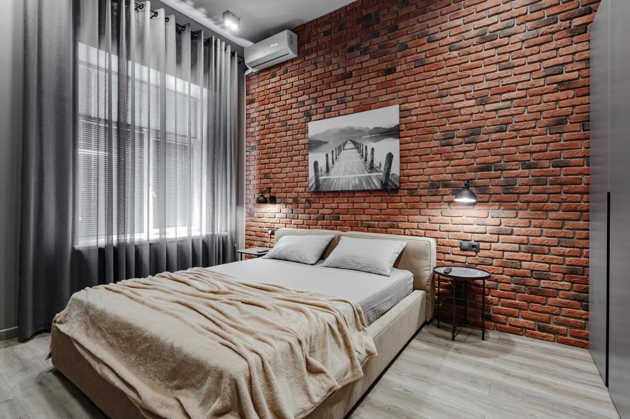 Апартаменты Deribasovskaya 18 Loft Одесса Экстерьер фото